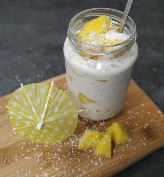 Avena Nocturna con Mango y Coco