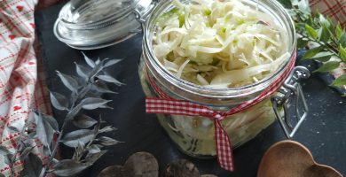 Ensalada de col encurtida sin azúcar