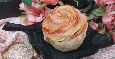 Muffins de hojaldre con manzana en forma de rosa sin azúcar
