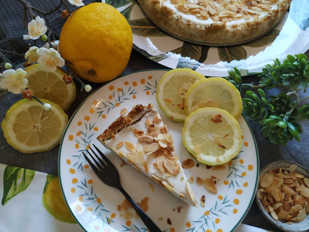 Tarta vegana de limón sin azúcar y sin gluten