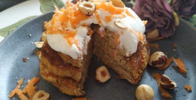 Pancake de zanahoria y avellana sin azúcar